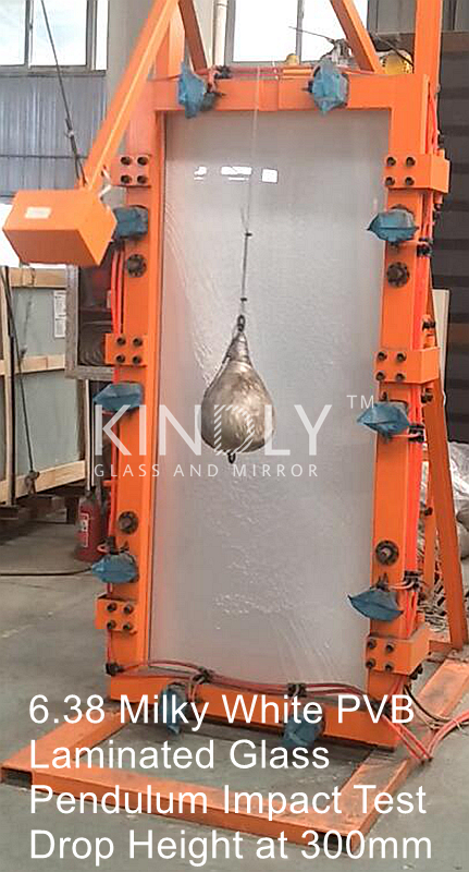 6.38 Milky White PVB Laminated Glass Pendulum Impact Test