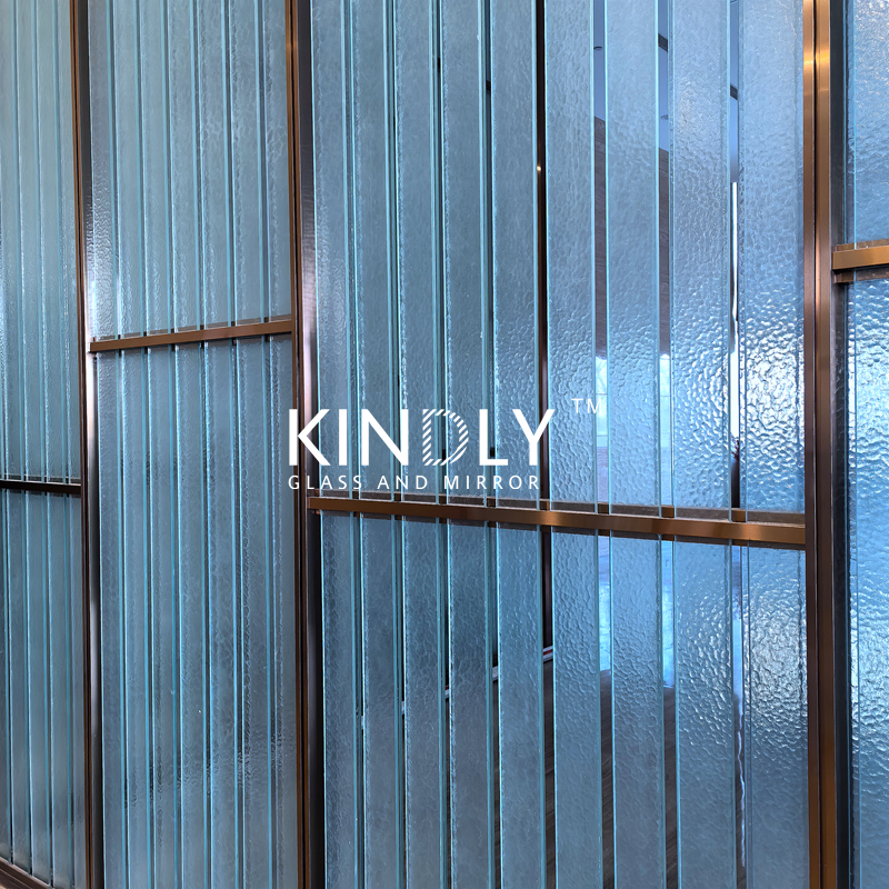 Clear Aqualite Laminated Glass Decoration Slats