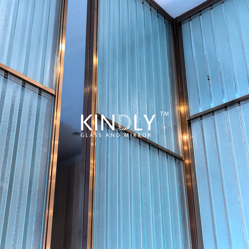 Clear Aqualite Laminated Glass Decoration Slats